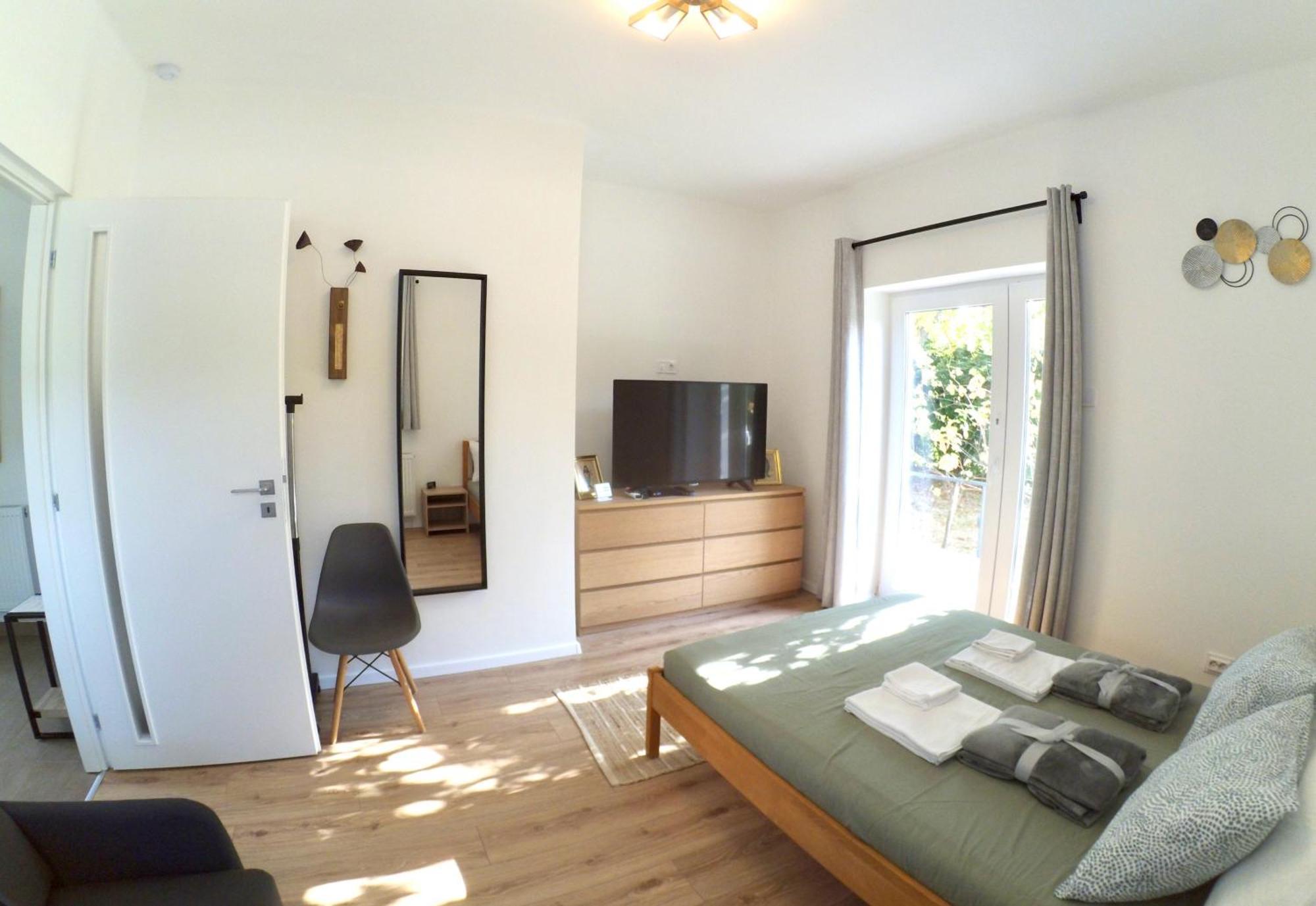 Quiet, Green, Relaxing Place - 2 Bedroom Apartment Balatonfüred Exteriér fotografie